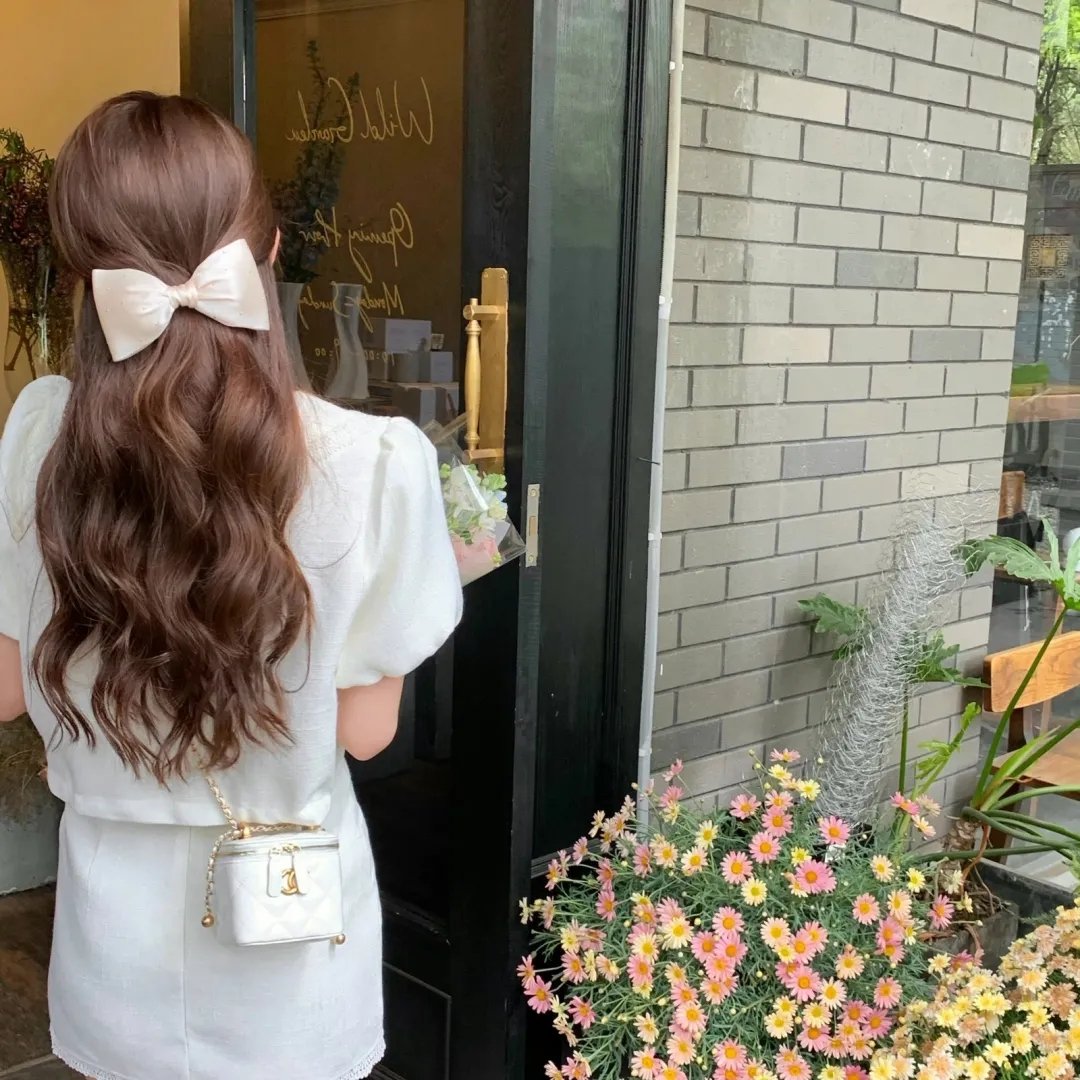 幕布背后